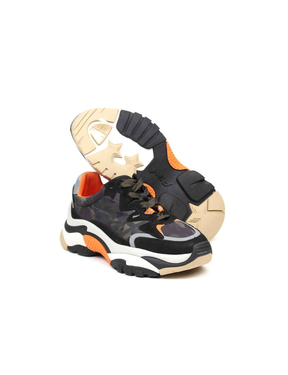 Action fashion sneakers