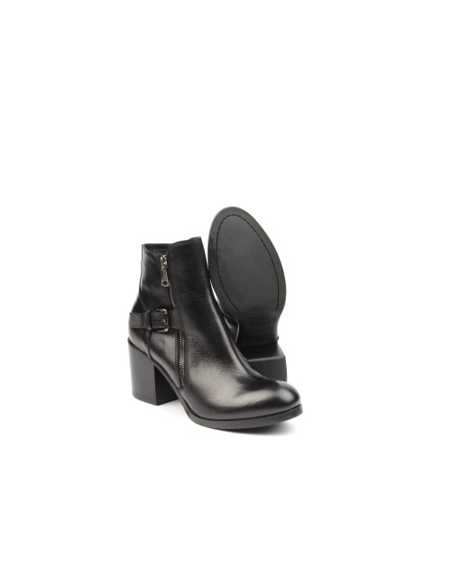 ANKLE BOOT P1920