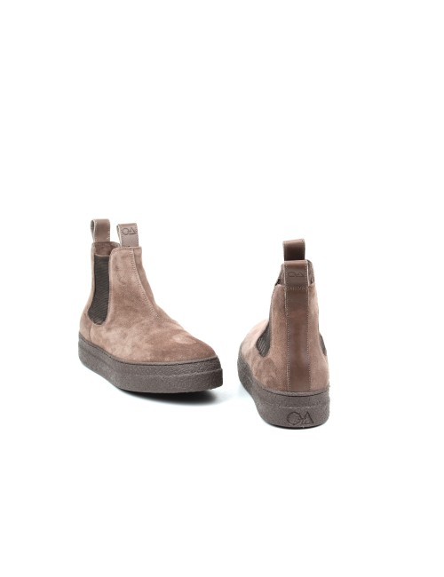 STIEFELETTE A WOW