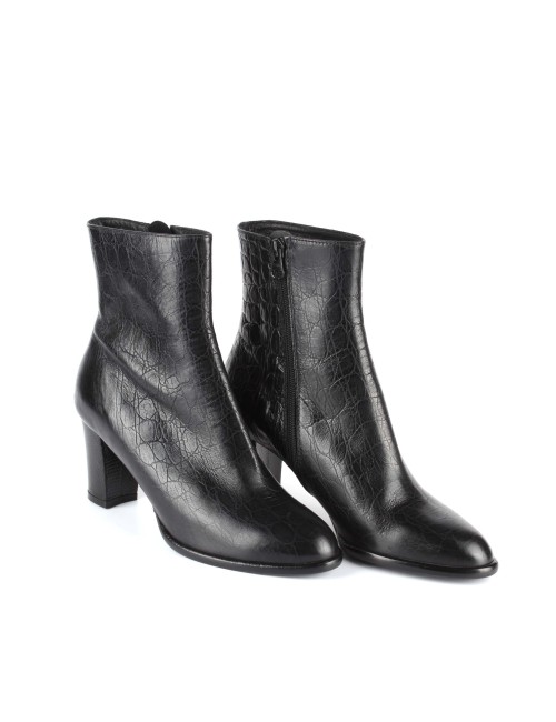 CLAIRE DELEVIGNE 53700