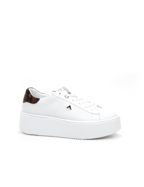 SNEAKER BVLD