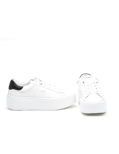 SNEAKER BVLD