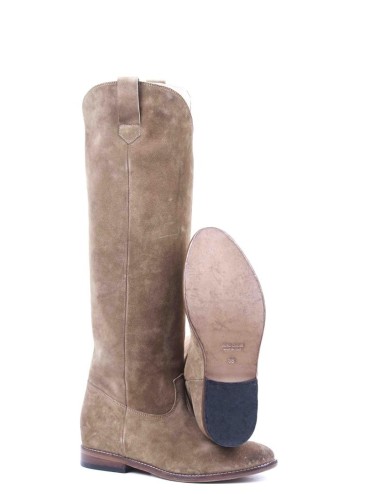 BOOT A5677