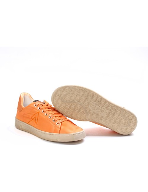 SNEAKER SMASH