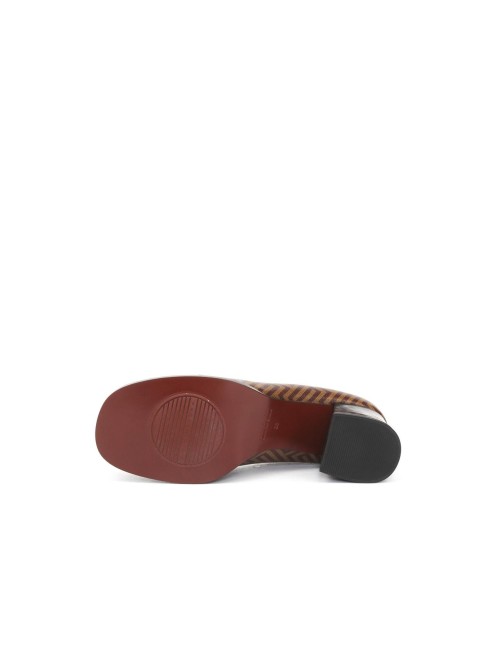 SCARPA CON TACCO TAMARU