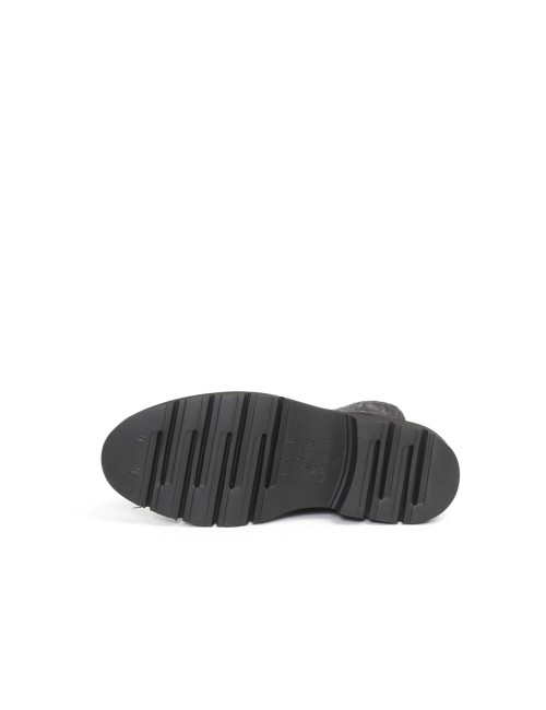 STIEFELETTE K837T