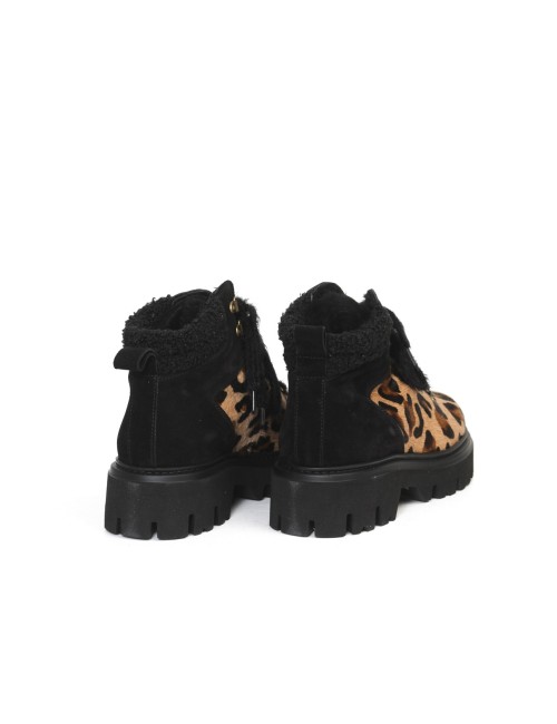 STIEFELETTE MIT PELZ CASSIOPEA