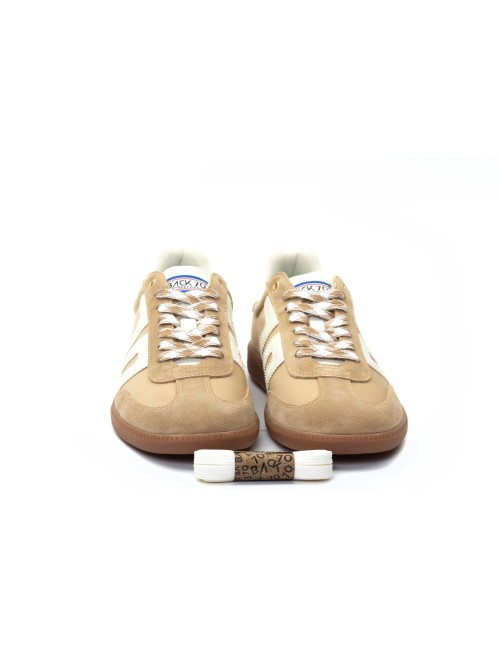SNEAKER GHOST