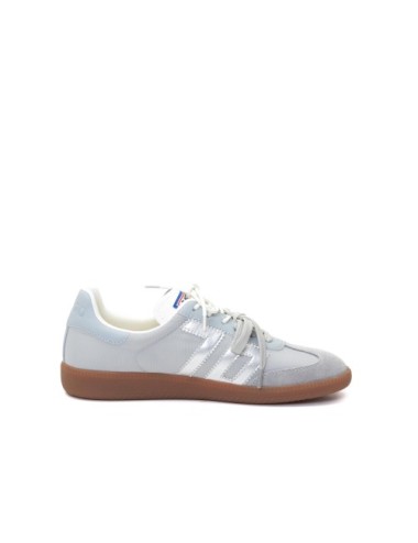 SNEAKER GHOST