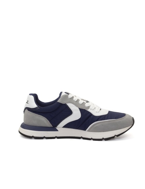 SNEAKER STORM