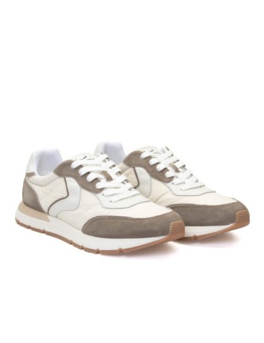 SNEAKER STORM