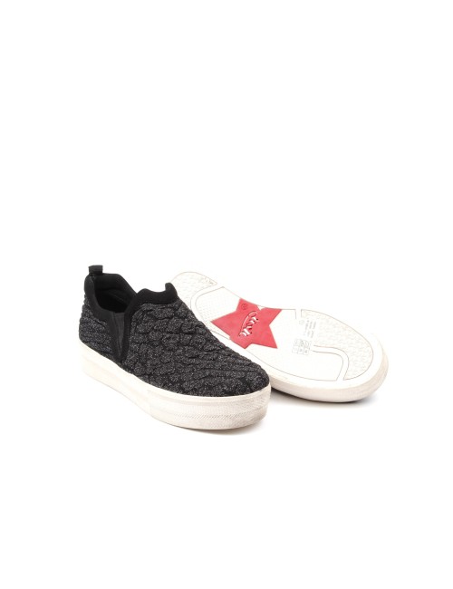 SNEAKER JANE